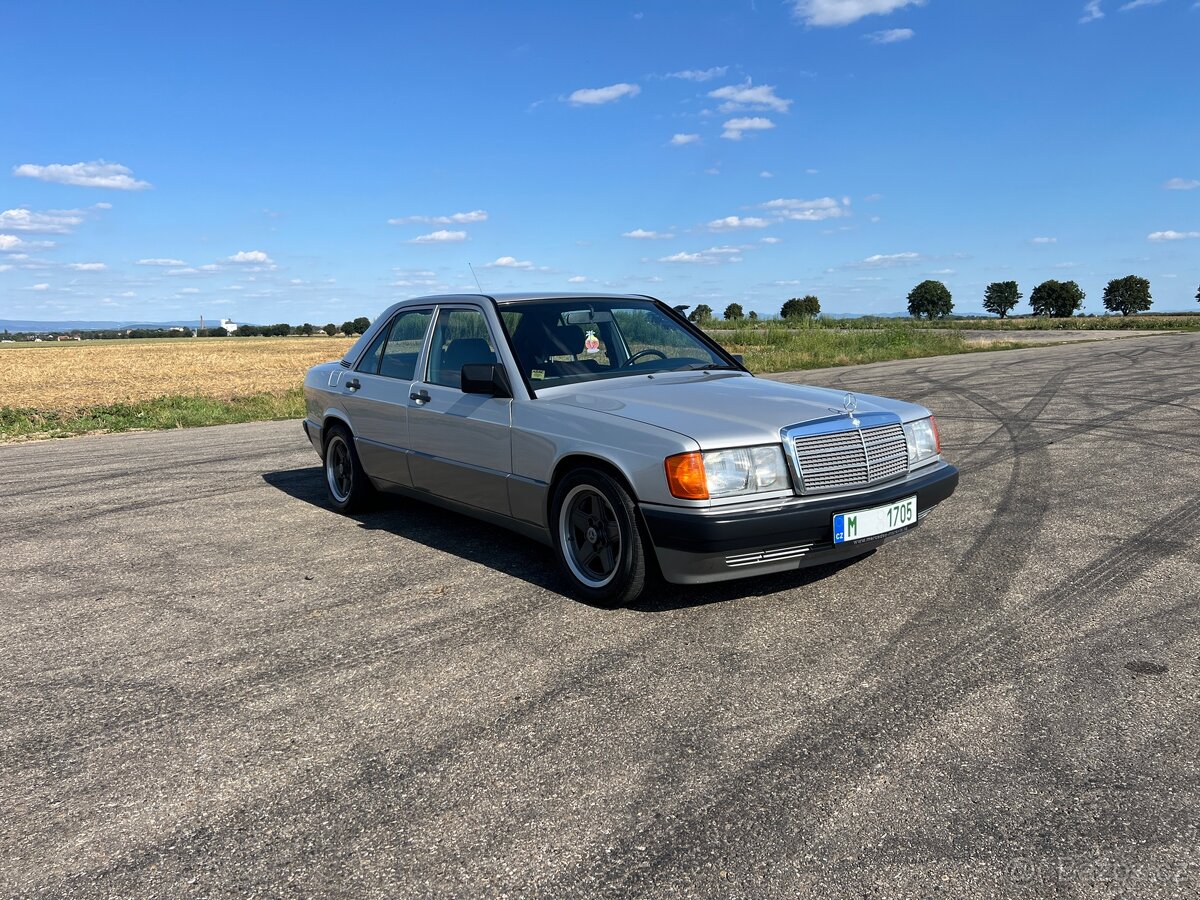 Mercedes-Benz 190 E 2.0i - 2