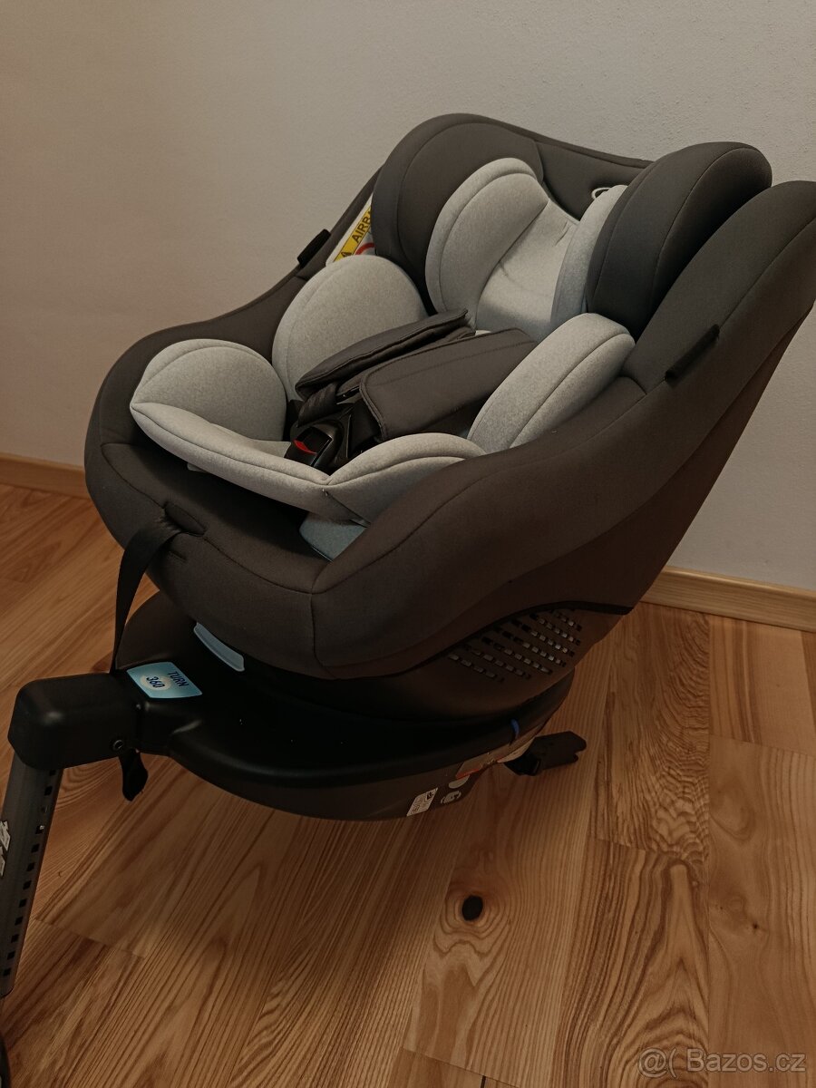 Autosedačka Graco Turn2Me 360° šedá - 2