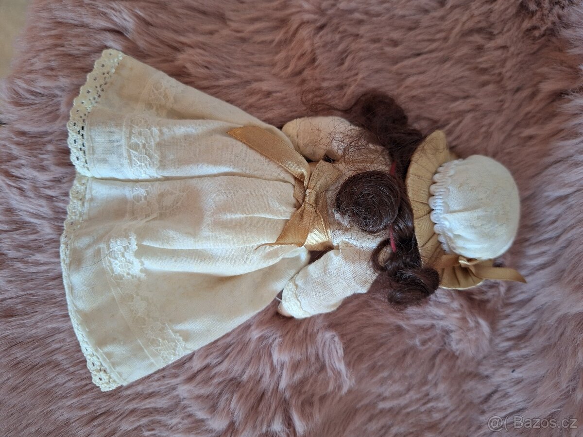 Porcelánová panenka 17 cm - 2