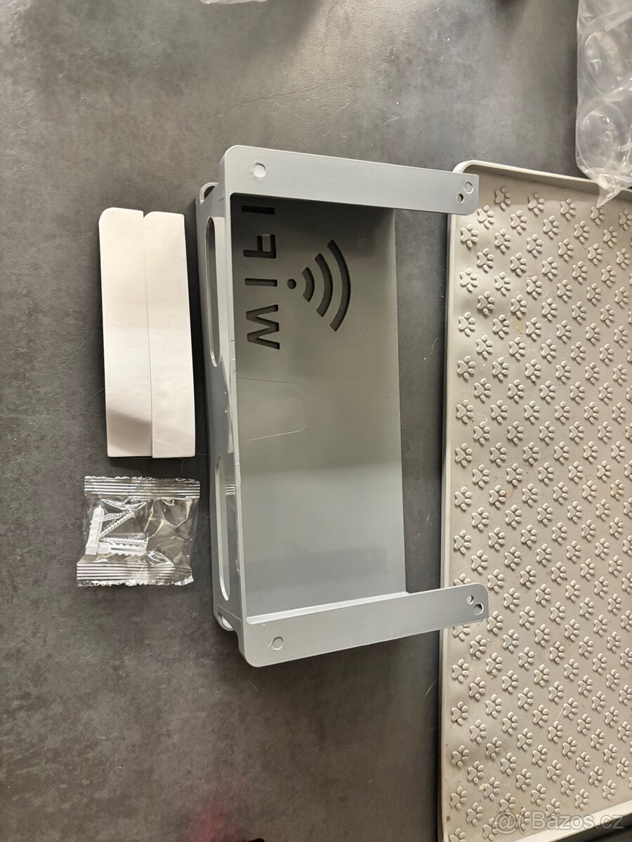 Držák na wifi, černý, šedý - 2