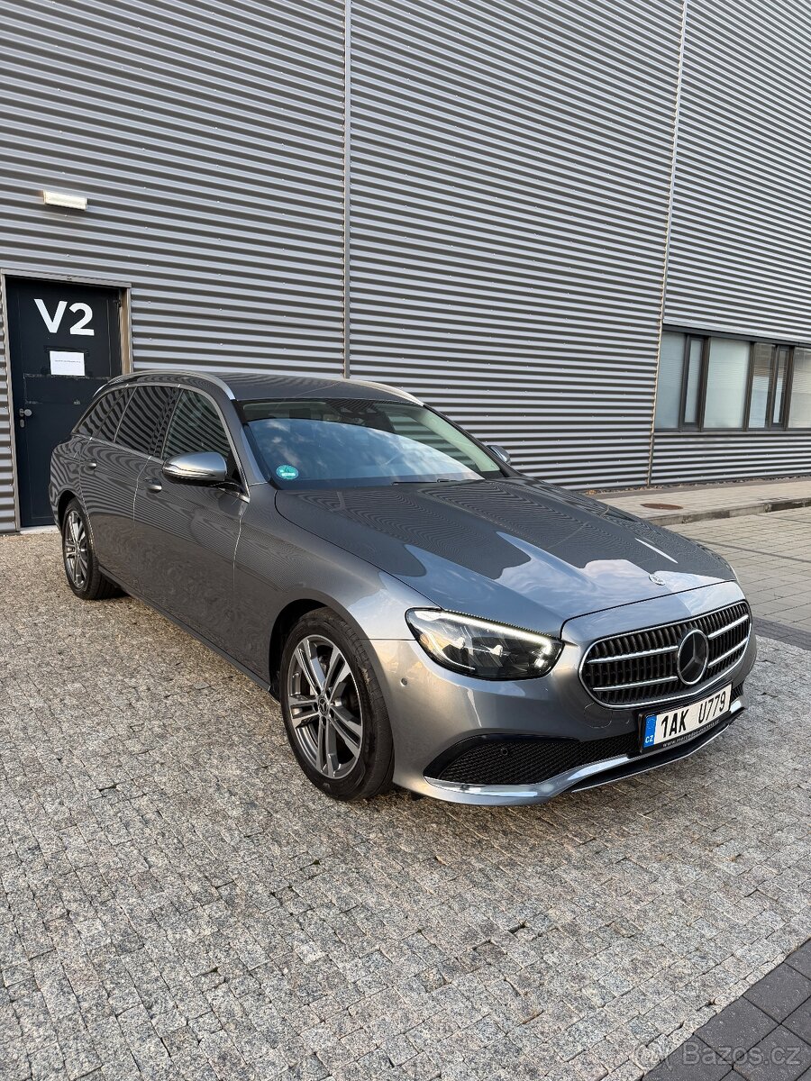Mercedes-Benz E 220d 4MATIC Combi, r.v. 2022 - 2