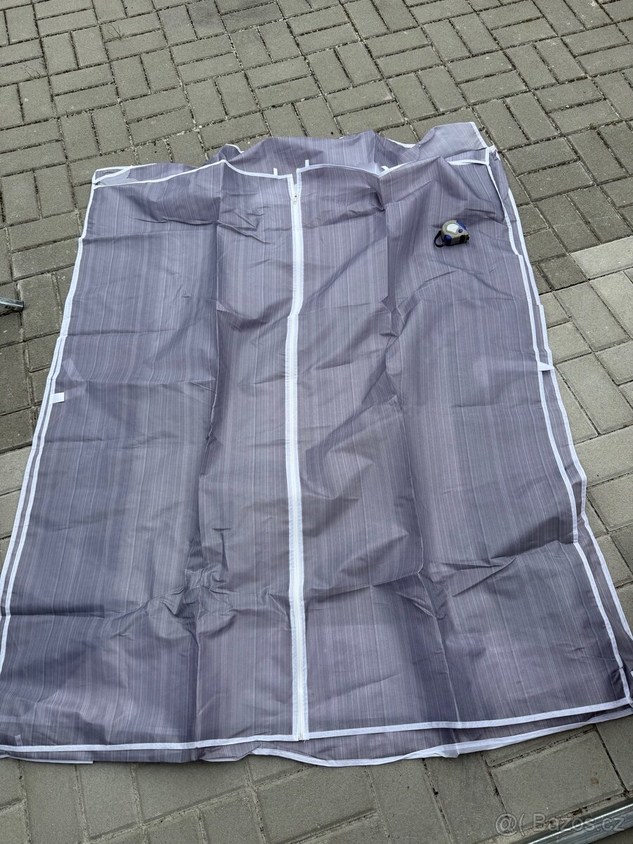 Šatní skříň - RŮZNÉ - 2