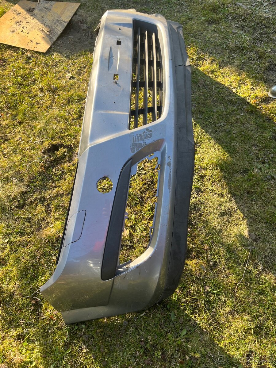 Opel Astra H- přední nárazník - 2