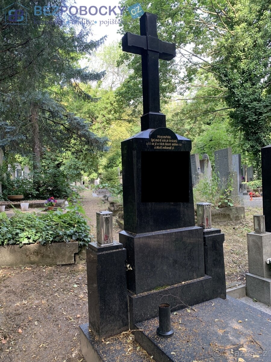 Prodej hrobky na Olšanských hřbitovech v Praze - 2