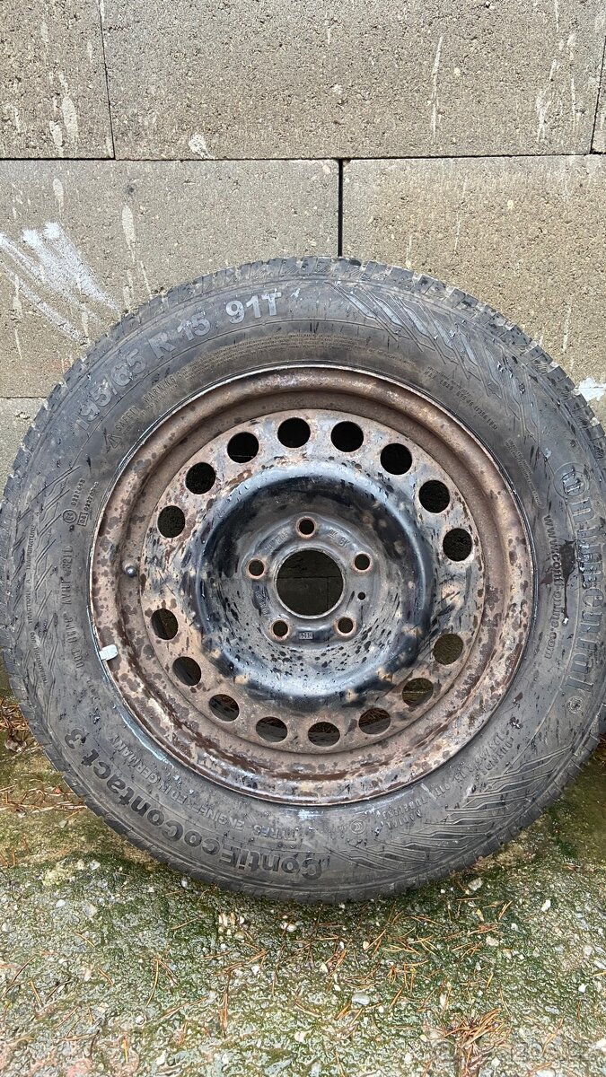 195/65/15 letní pneu s plecháčemi - 2