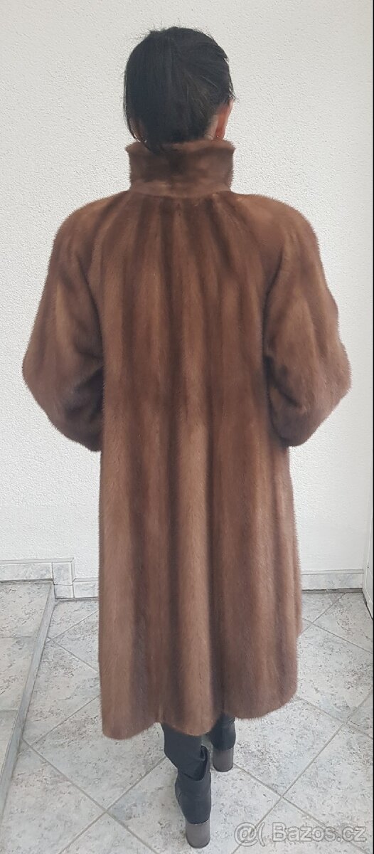 2 x Dámský kožich - 2