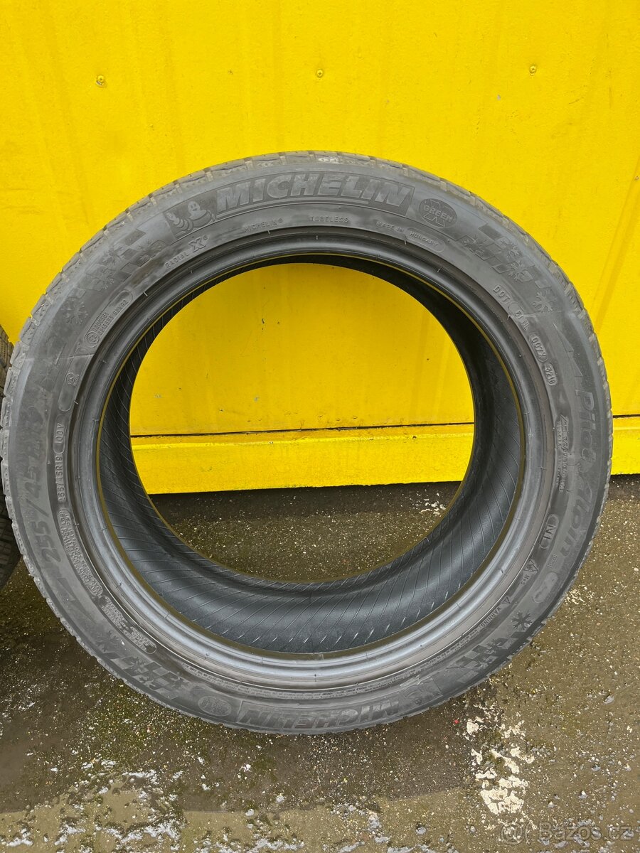 Pneu Mischelin 255/45 - R19, zimní - 2