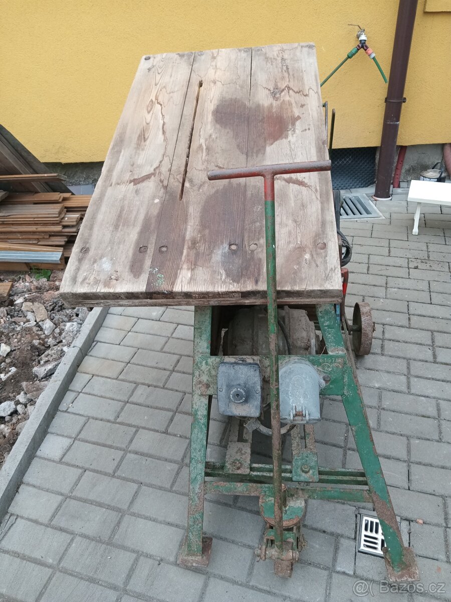 Pila cirkularka. - 2