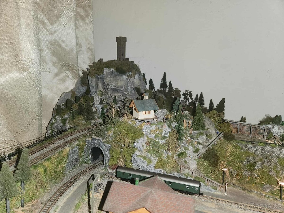 Modelová železnice/kolejiště velikosti N - 2