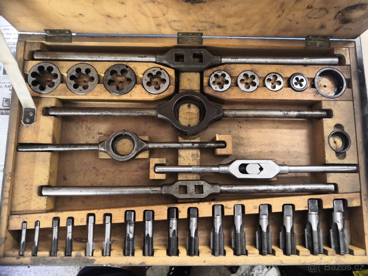 P:sada závitníků G čssr - 2