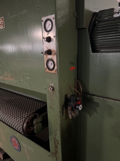 Širokopásová bruska BOERE TKS 900 ELEK - 2