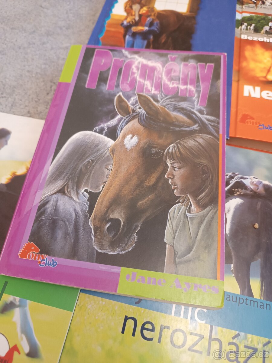 20 knih z Pony clubu v ceně - 2
