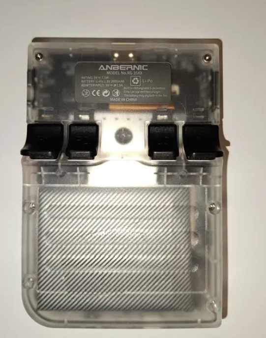 Retro handheld konzole Anbernic RG35XX - 2