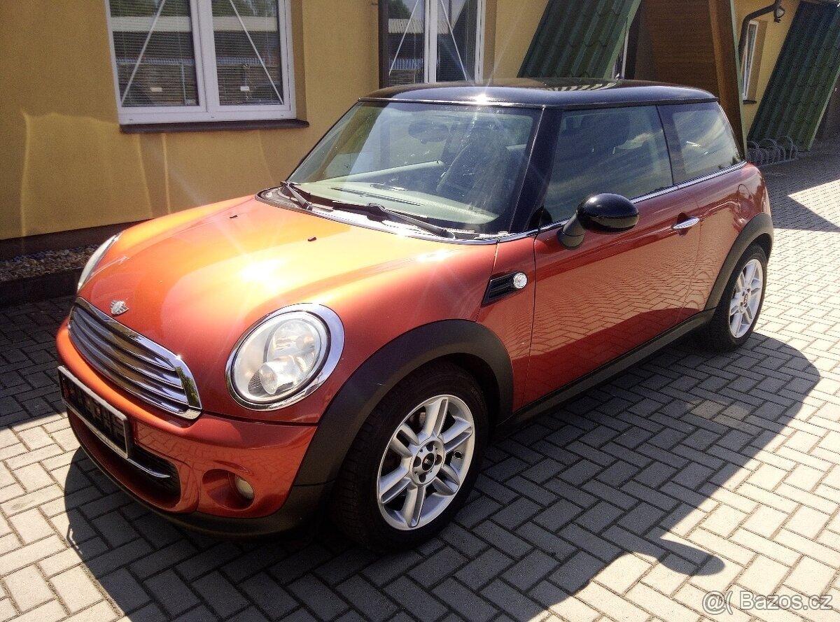 Mini Cooper one 1.6 90kw TOP STAV - 2