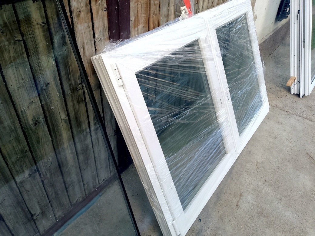 3 x plastové okno, doprava. - 2