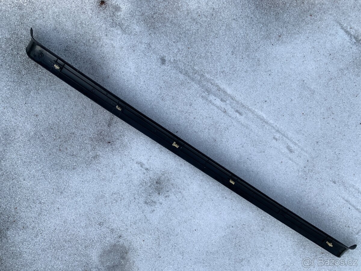 Golf Mk2 - kryt/plast/držák stropnice GTI, C sloupky - černý - 2