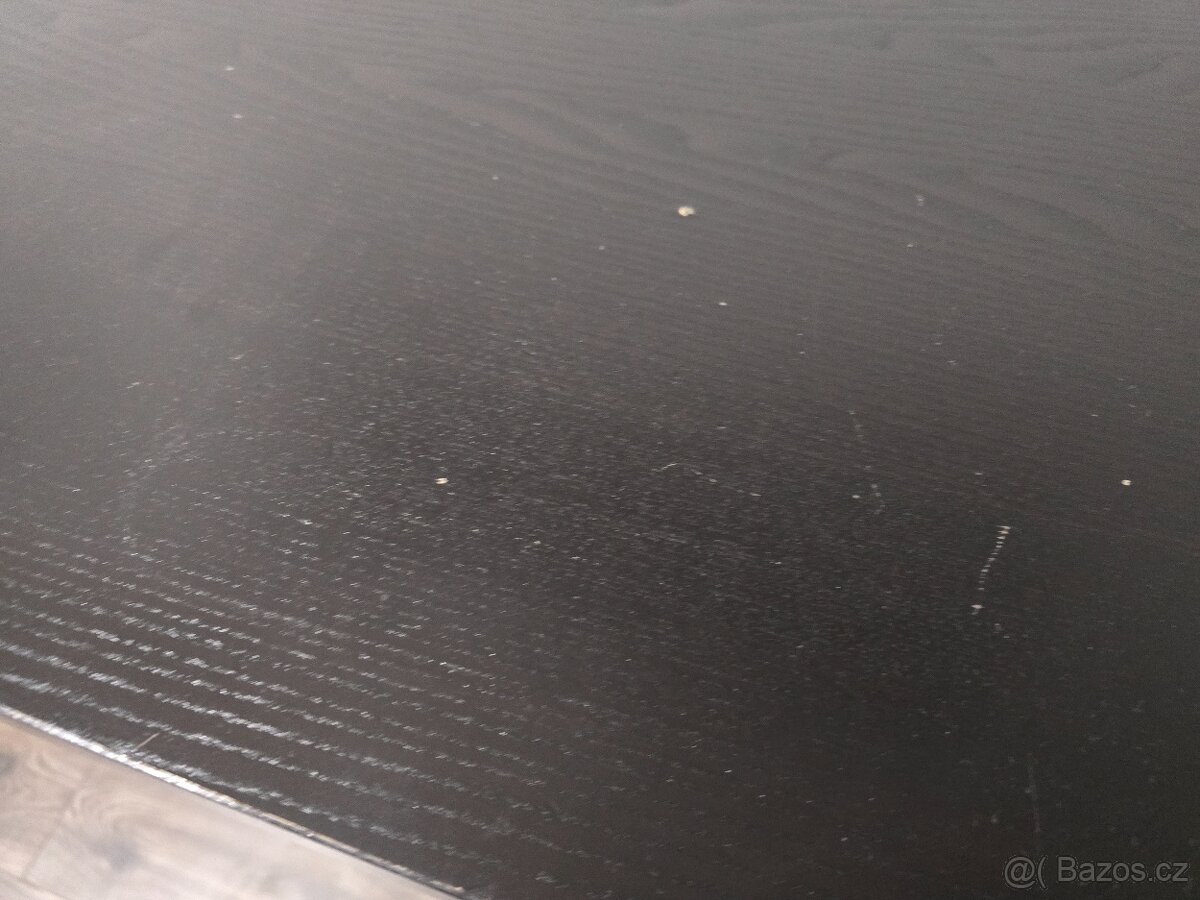 Psací stůl Ikea Malm - 2