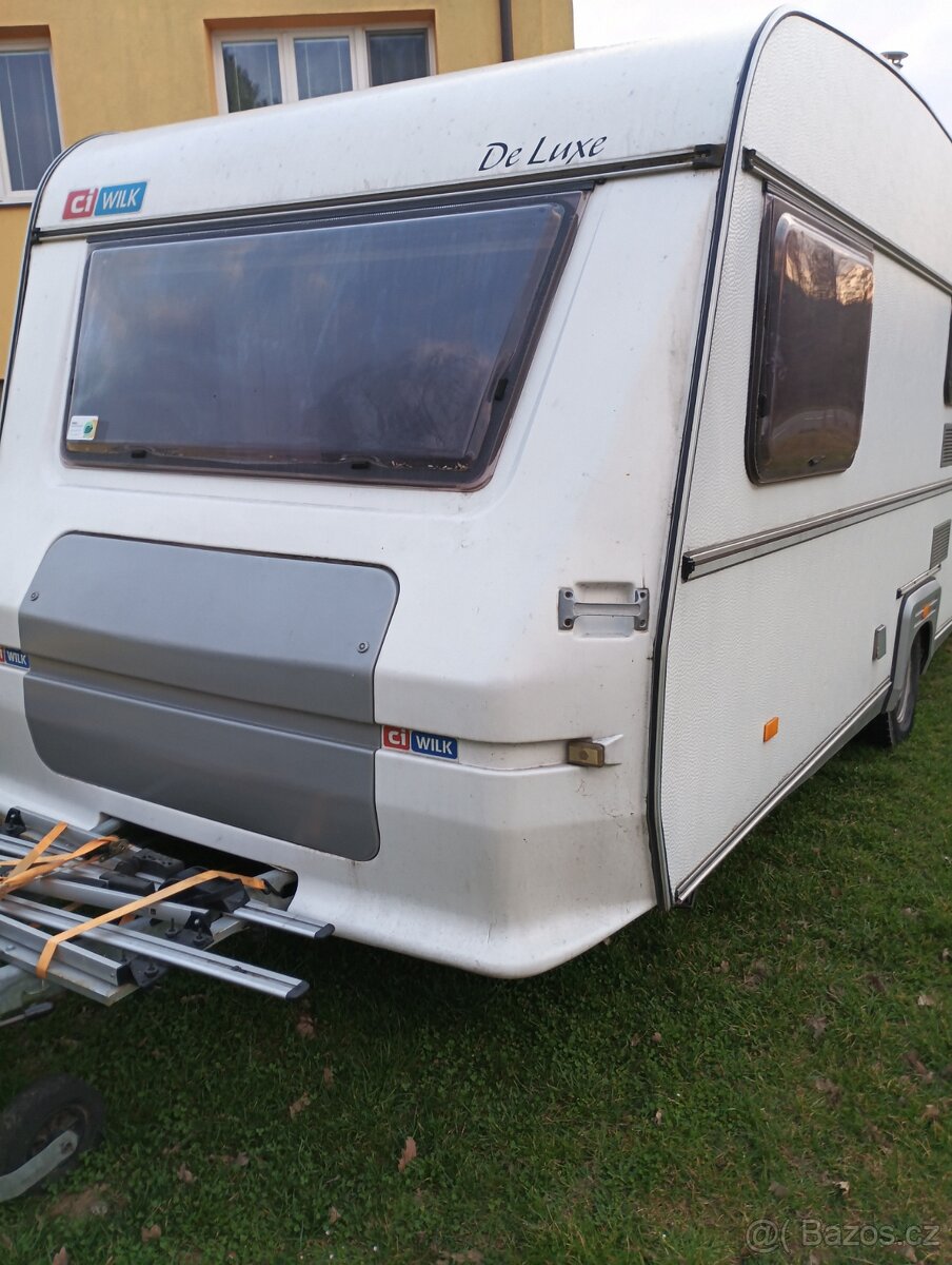 Karavan wilk de Luxe - 2