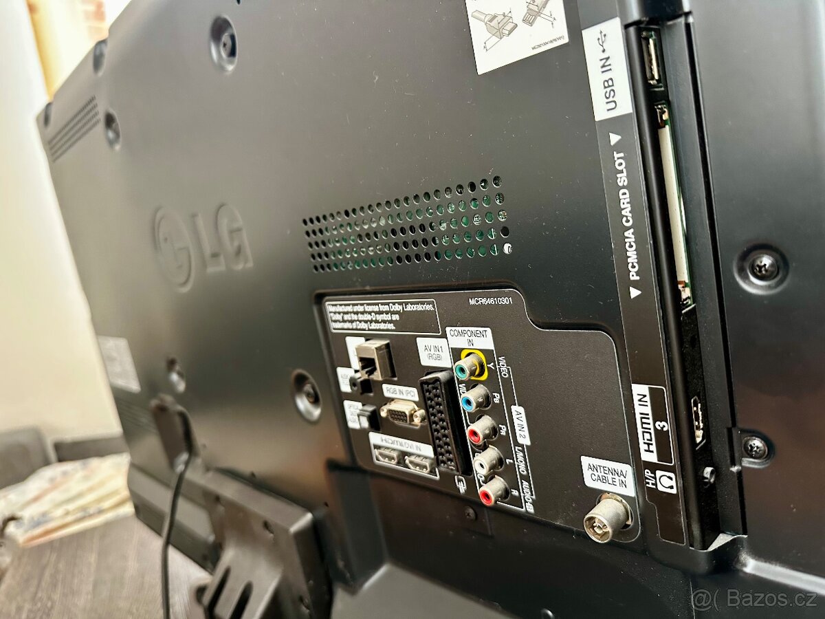 Televize LG, 82 cm - 2