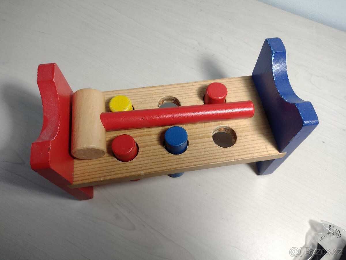 Dřevěná zatloukací hračka pro děti - 2