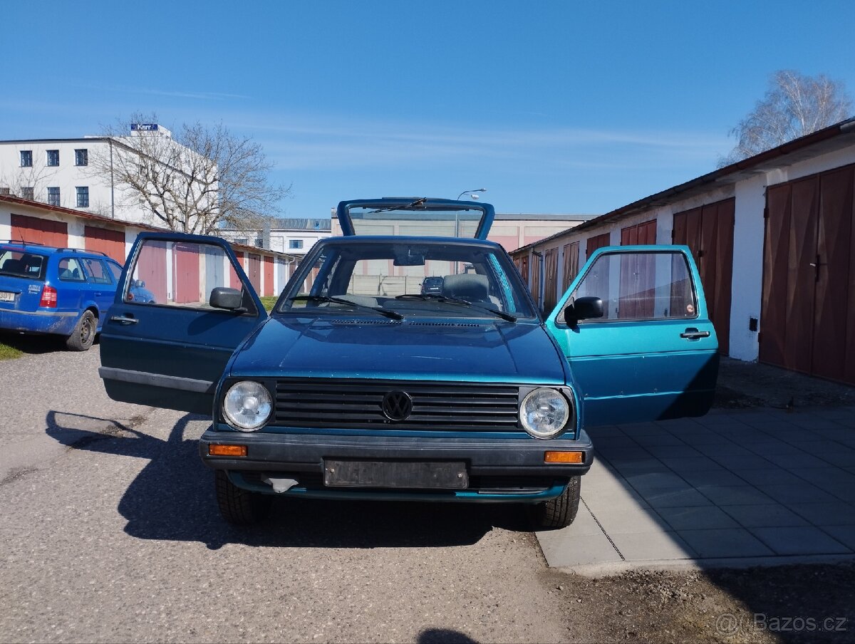 VW Golf II zelená - 2