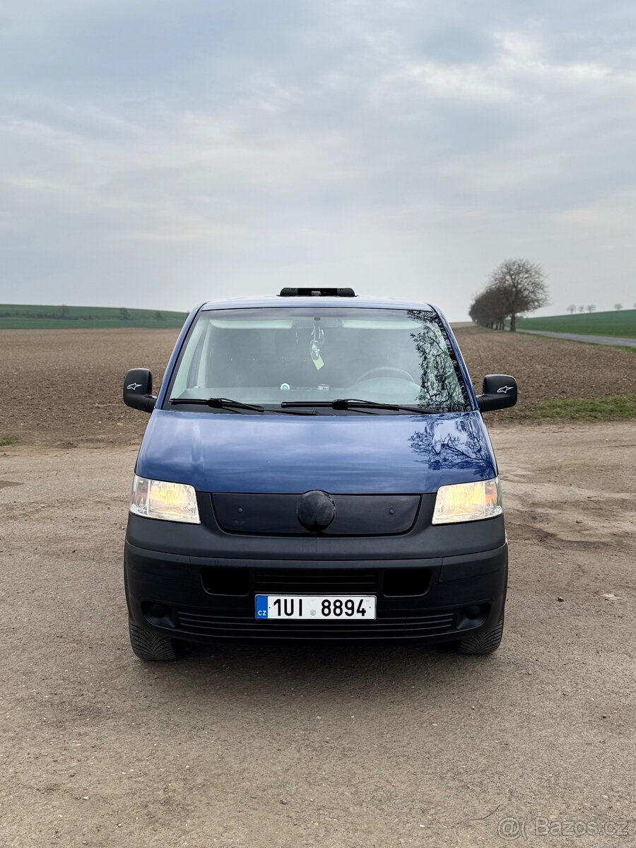 Volkswagen Transporter T5 - 2