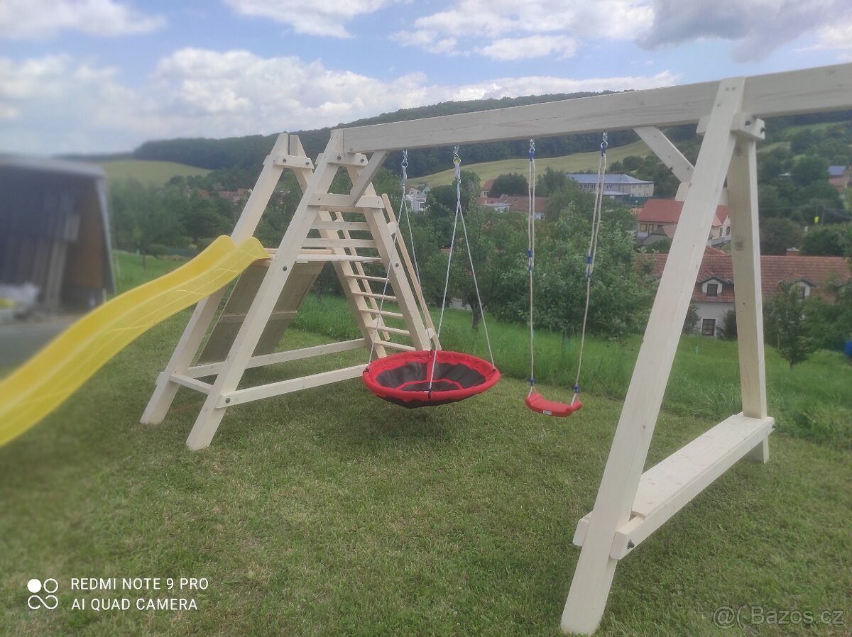 dětské hřiště - 2