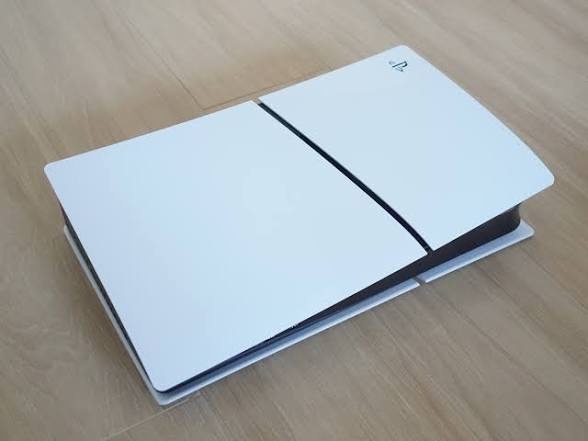 PS5 Slim Digital - 2