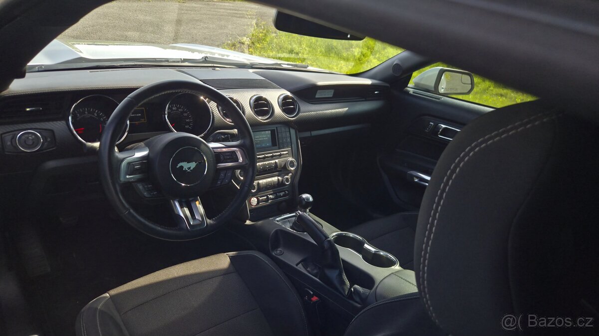 Ford Mustang 3.7 V6 2017 - 2