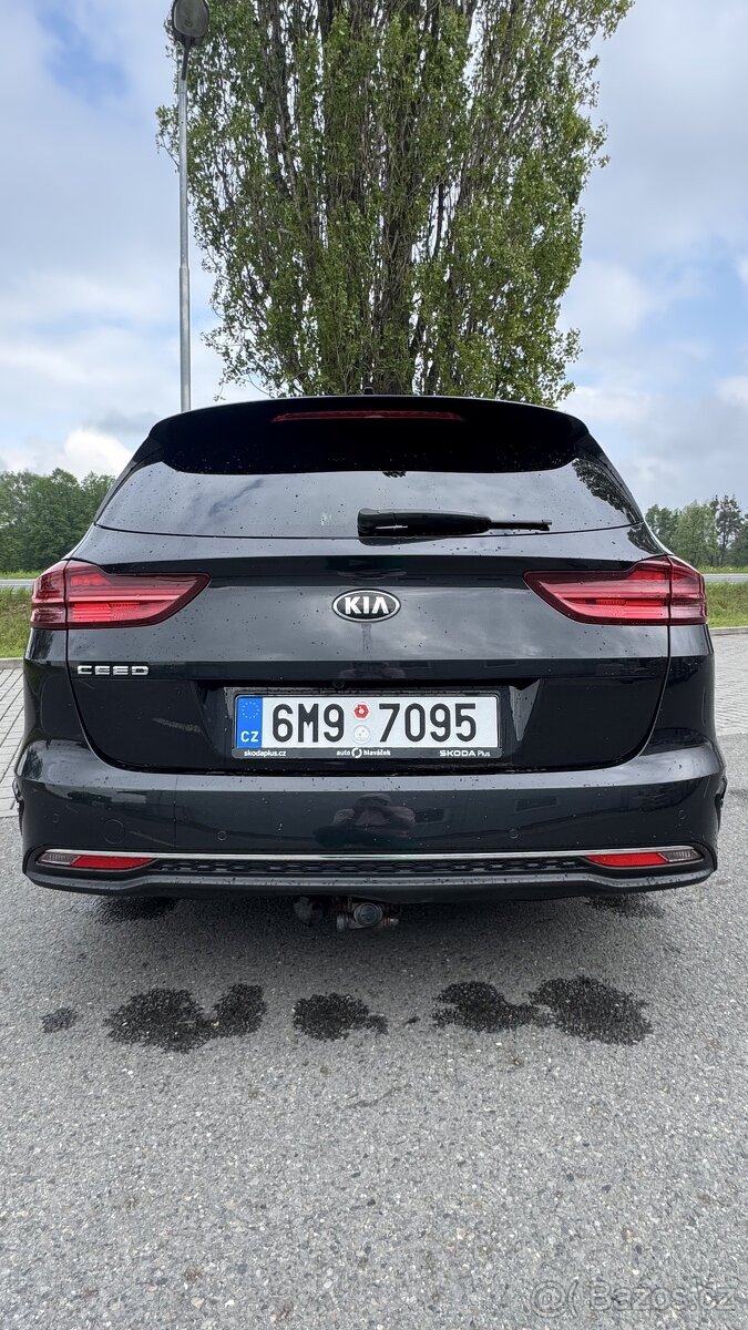 Kia Ceed SW 1.4 Tgdi exclusive/TOP - 2