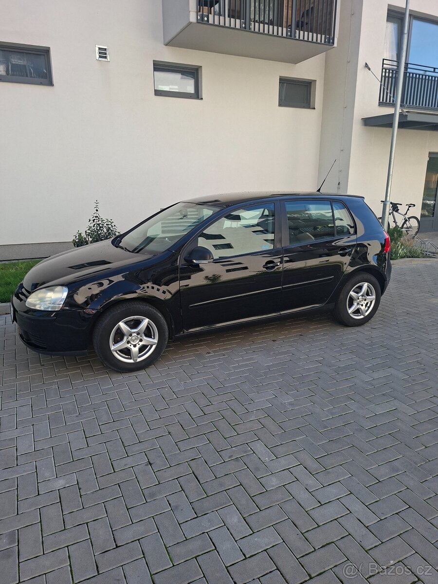 Volkswagen Golf 5 1.4 59kw , rok : 2008 - 2