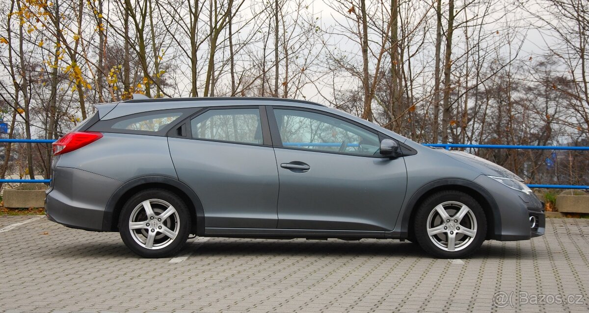 Honda Civic 1.6 i-DTEC - 2.maj,SERVISKA,původ ČR,98000 km - 2