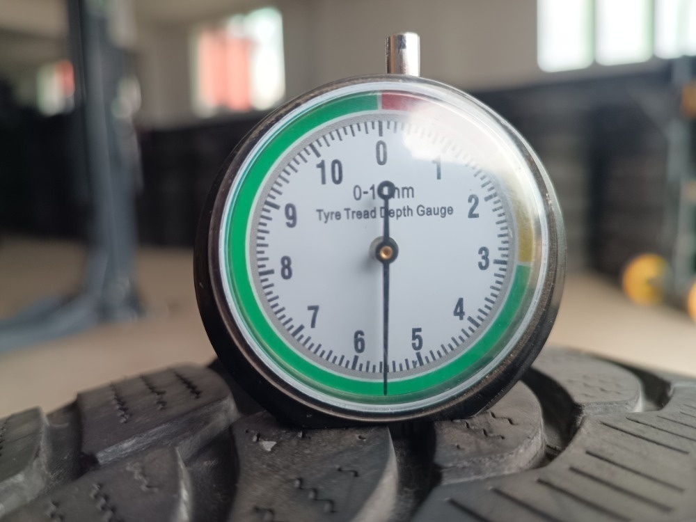 215/40 R17 BRIDGESTONE (2916) - 2