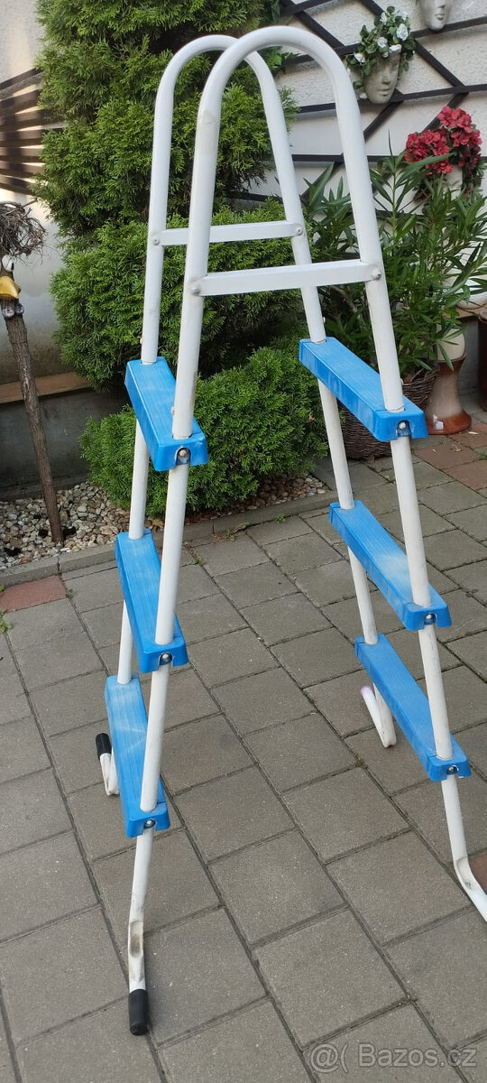 Schůdky do bazénu - 2