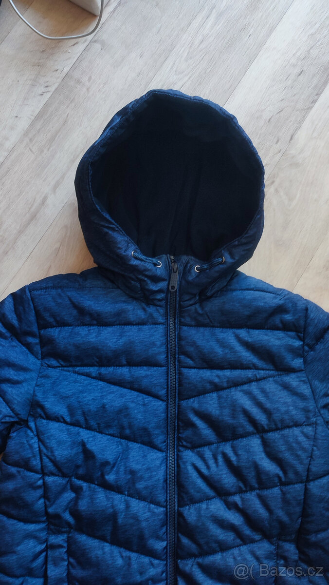 Chlapecká zimní bunda v.140 (super stav) - 2