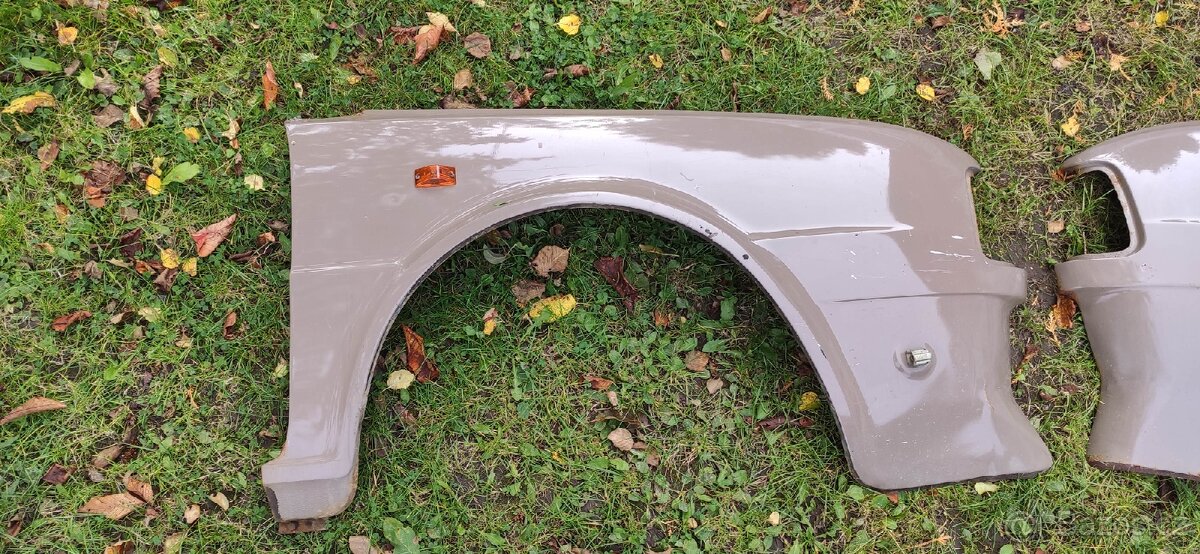 Přední blatníky škoda 120l - 2