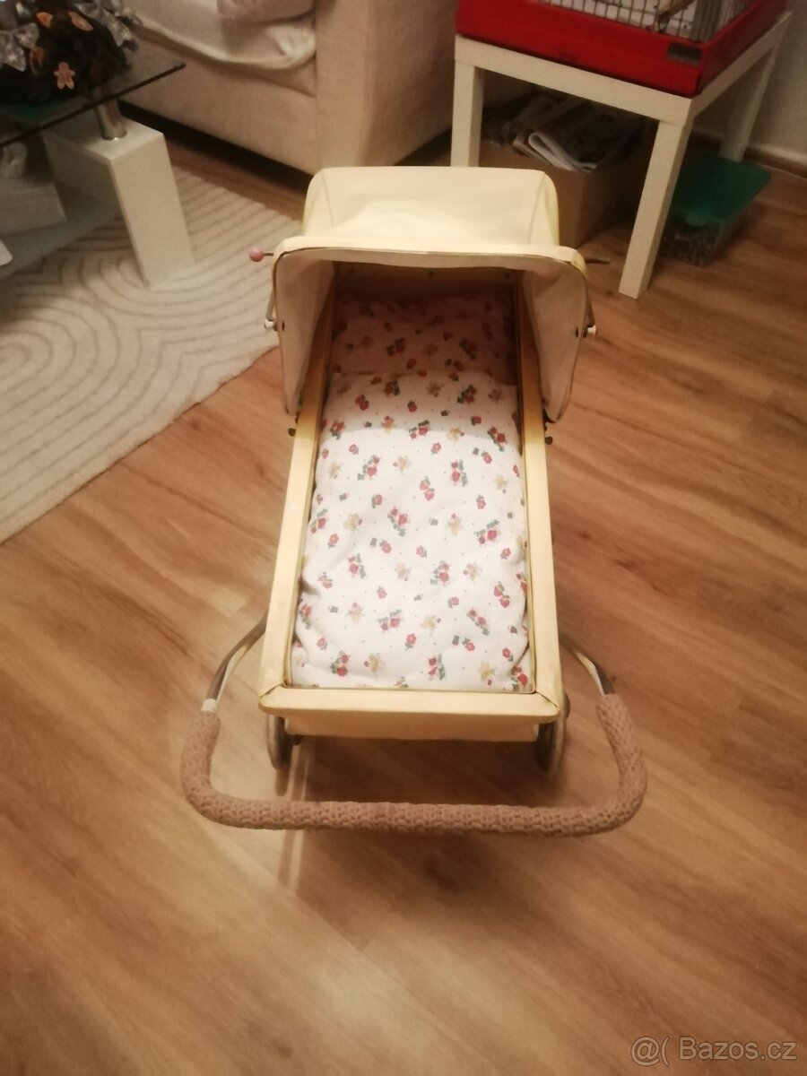 Kočárek pro panenky - 2