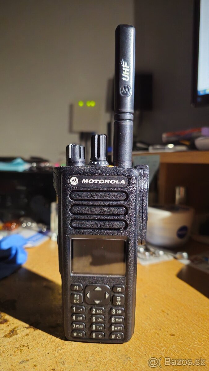 MOTOROLA DP 4800e UHF Vánoce pro náročné - 2