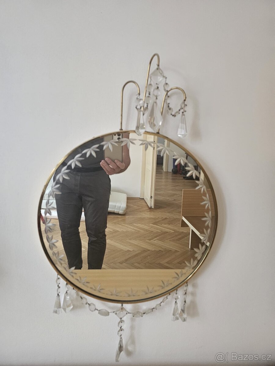 Zrcadlo se svítidlem - 2