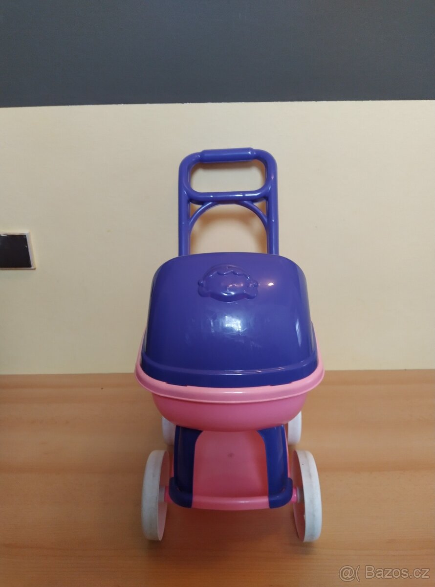 Kočárek pro panenky - 2