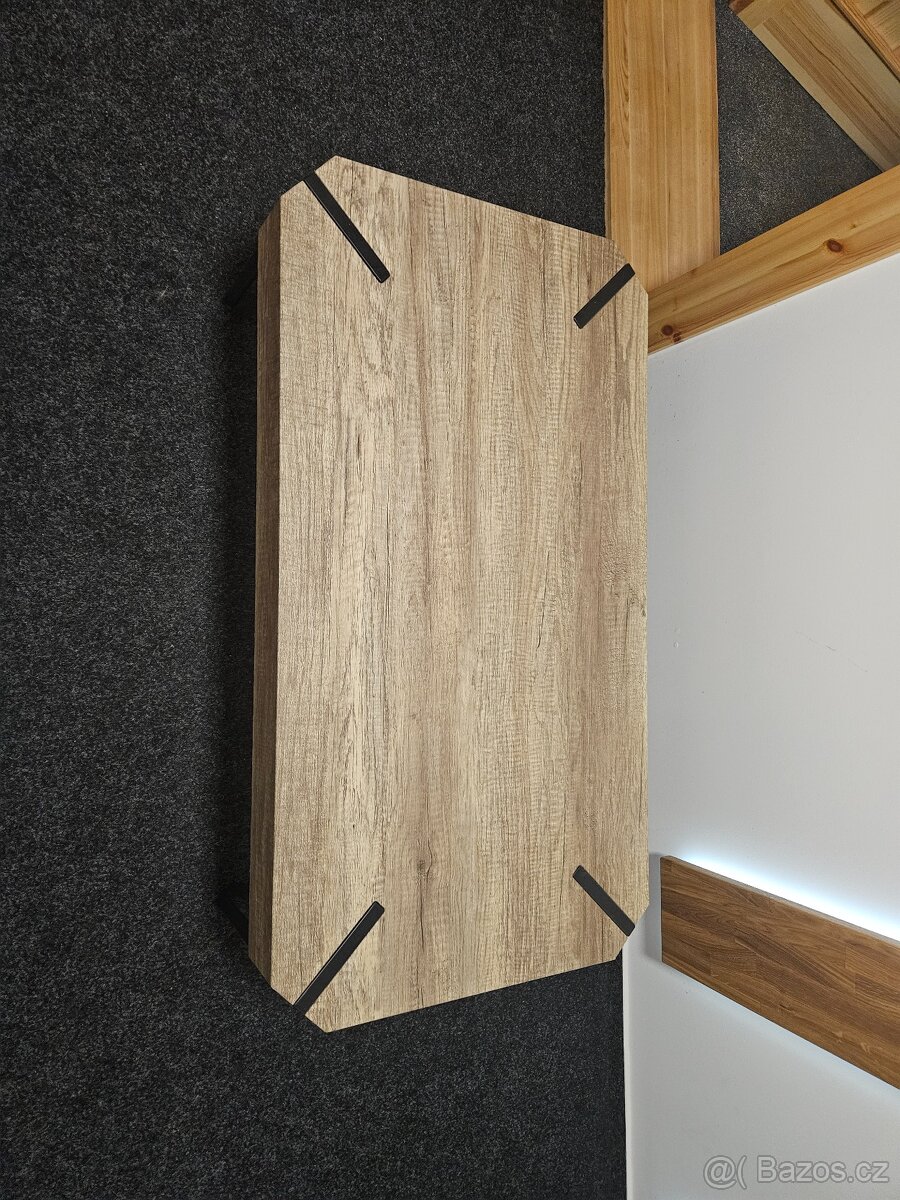 Zánovní konferenční stolek - 2