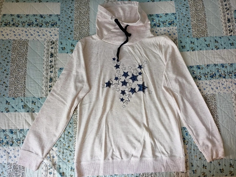 Prodám pěknou mikinu vel.M - 2