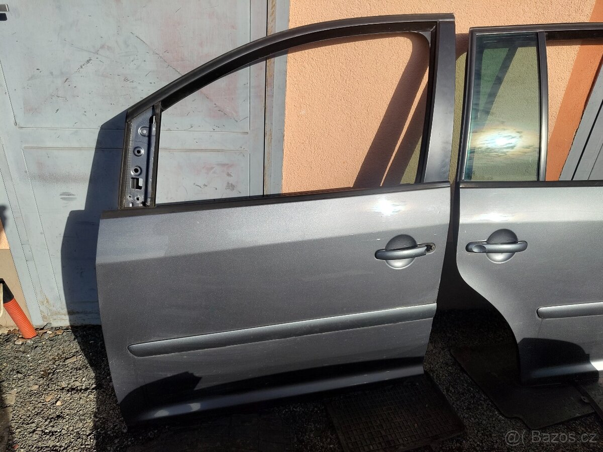Dveře, zadní nárazník Touran - 2