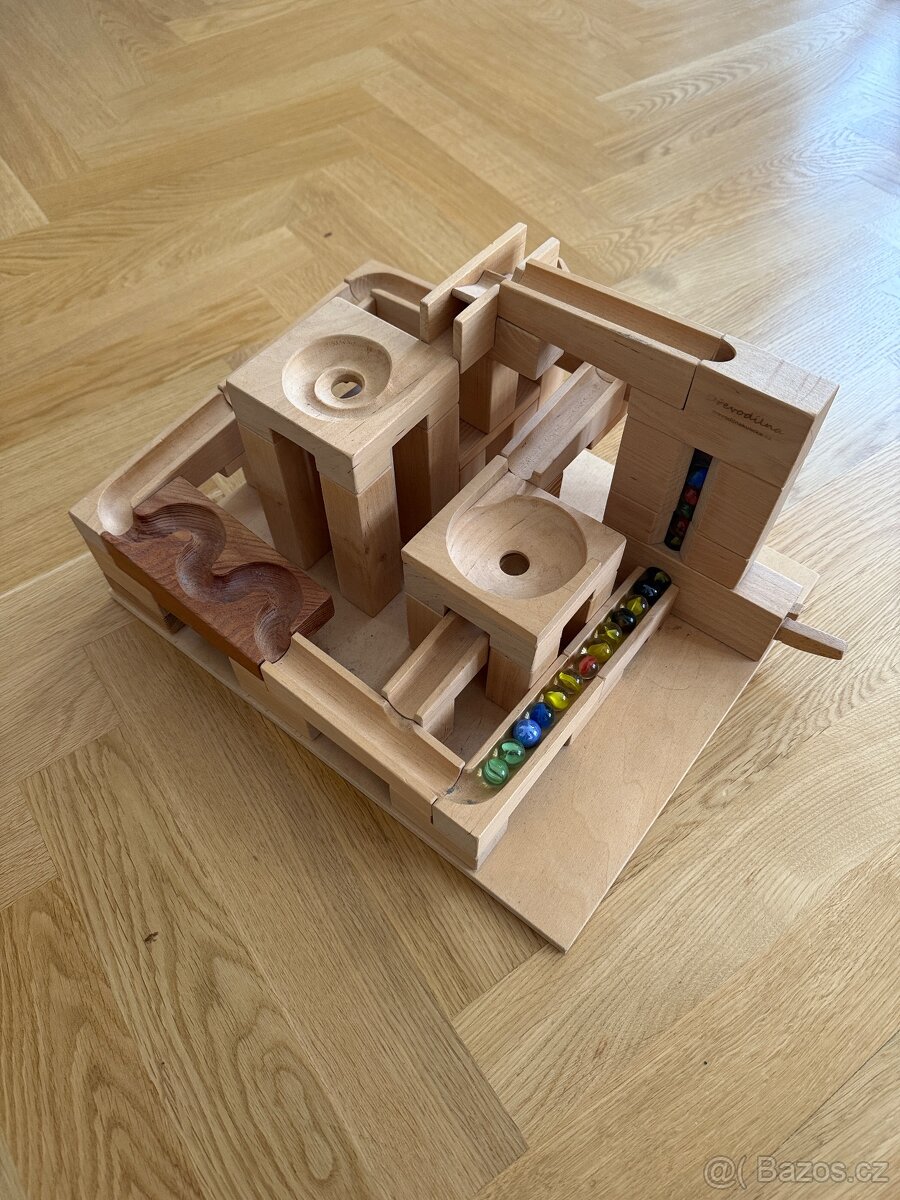 Dřevěná kuličková dráha s kuličkami - 2