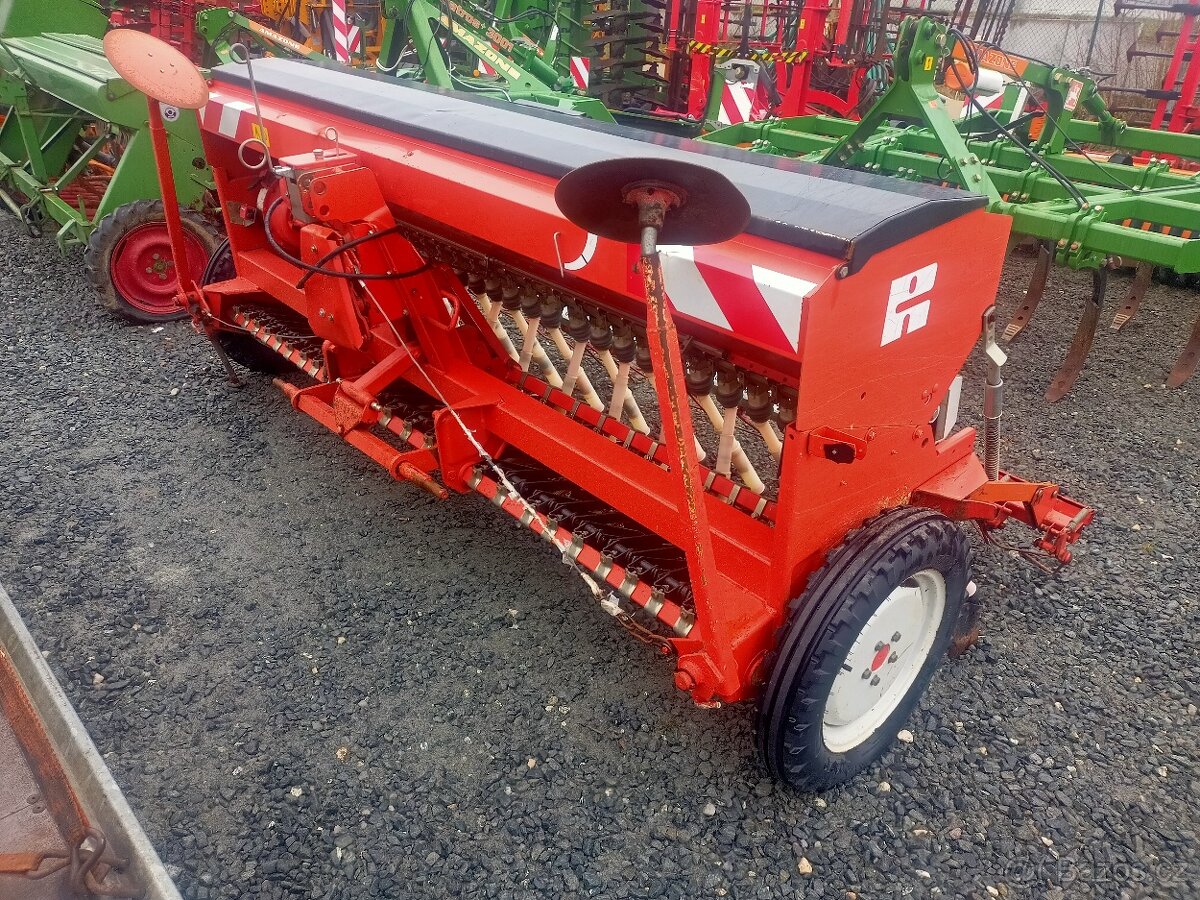 Pěkný secí stroj Reformy 3 m - 2