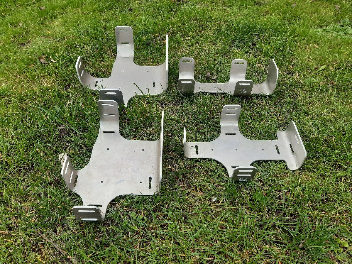 Držáky kanystrů - 2