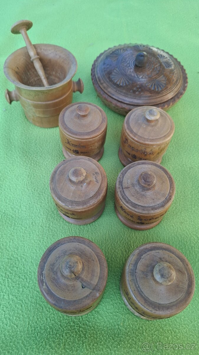 Retro - dřevěné věci.Konvice. - 2