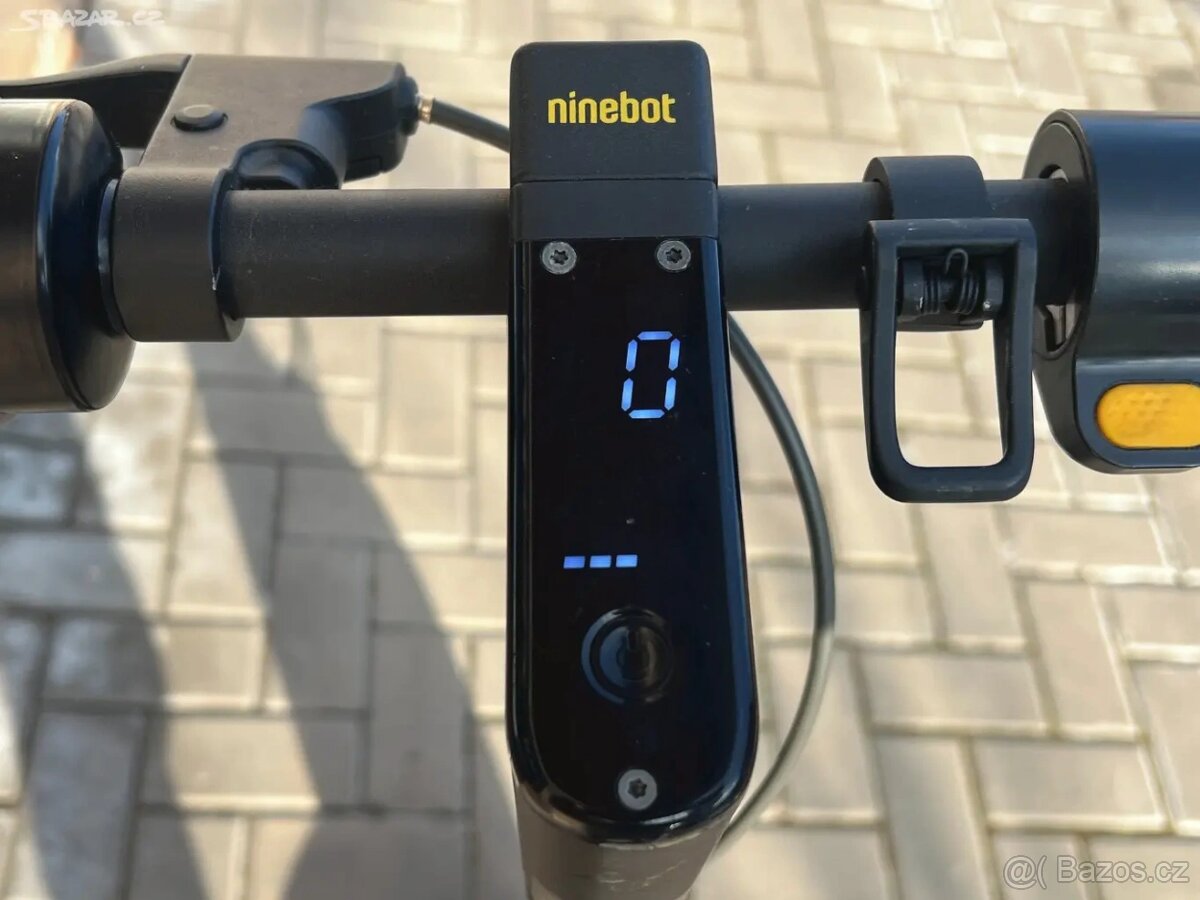 Elektrická koloběžka NInebot G30 MAX - 2