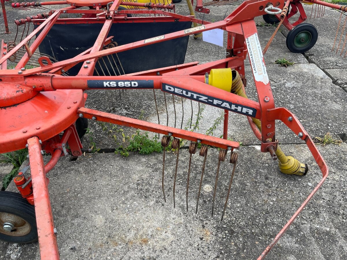 Shrnovač Deutz-Fahr - 2
