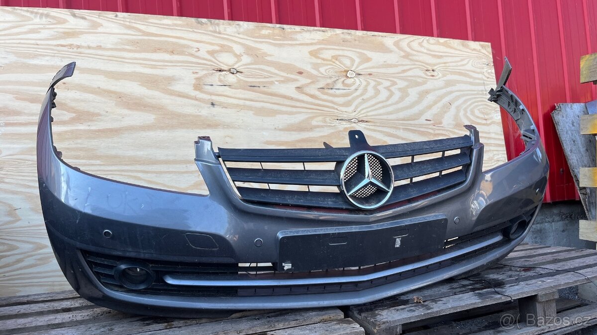 PŘEDNÍ NÁRAZNÍK MERCEDES BENZ A - 2